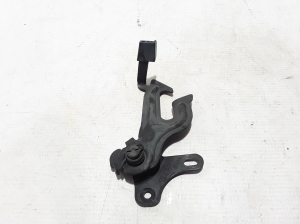 VOLVO S80 II (2006–2016) Hood release handle on the hood 30779840 - 3