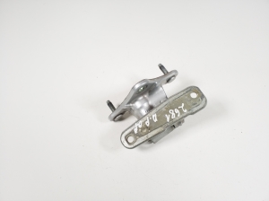 Mercedes Benz E-Class W207 (2009–2017) Front door lower hinge A2077200837 - 3