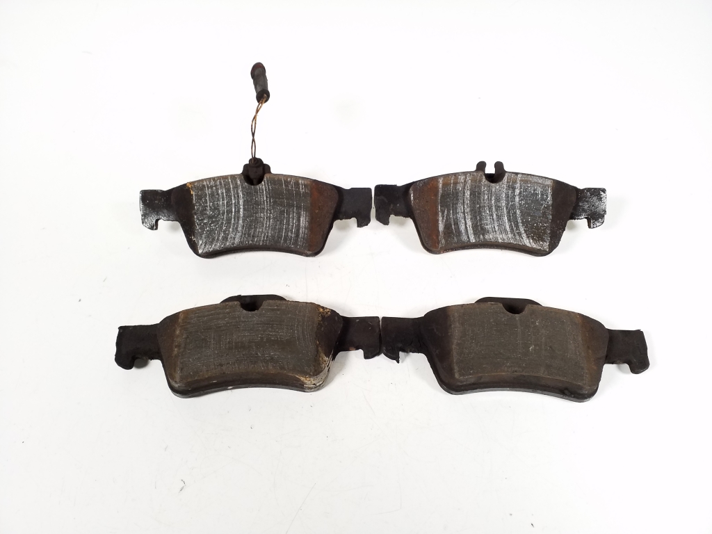 Used Mercedes Benz EClass Rear brake pads A0054207920