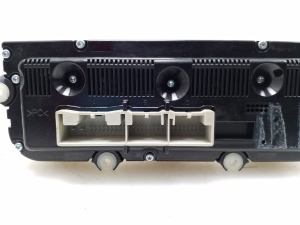 Volkswagen Passat B6 (2005–2010) Salongi soojenduse juhtpaneel - 2