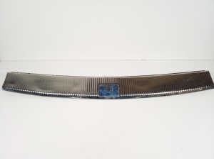 Aizmugurējā paneļa iekšējā apdare - 7L6863459B