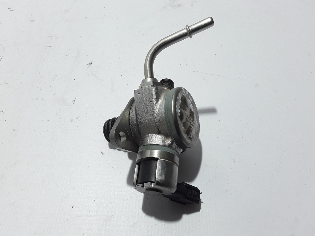 VOLVO XC40 1 generation (2017-2024) Pompe à carburant 31437903 22385058