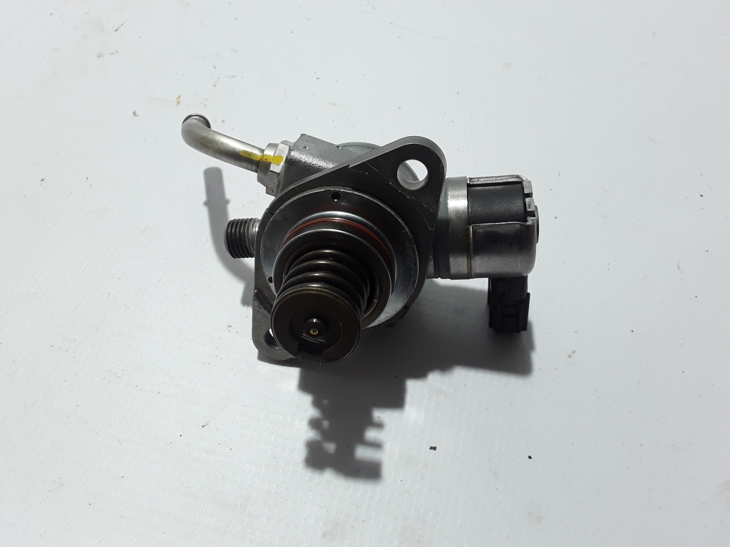 VOLVO XC40 1 generation (2017-2024) Pompe à carburant 31437903 22385058