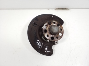 Mercedes Benz E-Class W212 (2009–2015) Front wheel hub A2123322301 - 2