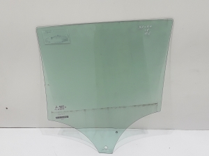  Glass rear side door 