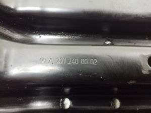 Mercedes Benz S-Class 221 (2005–2013) Käigukasti kinnitus A2212400002 - 3