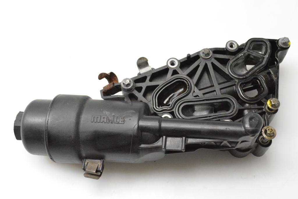 Used Mini Cooper Oil filter housing 70563867