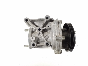 Mitsubishi ASX (2010–2026) Pompe à eau pour automobile 1300A097 - 4