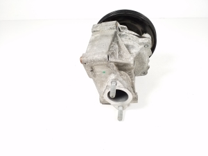 Mitsubishi Outlander (2012–2021) Water pump 1300A110 - 4