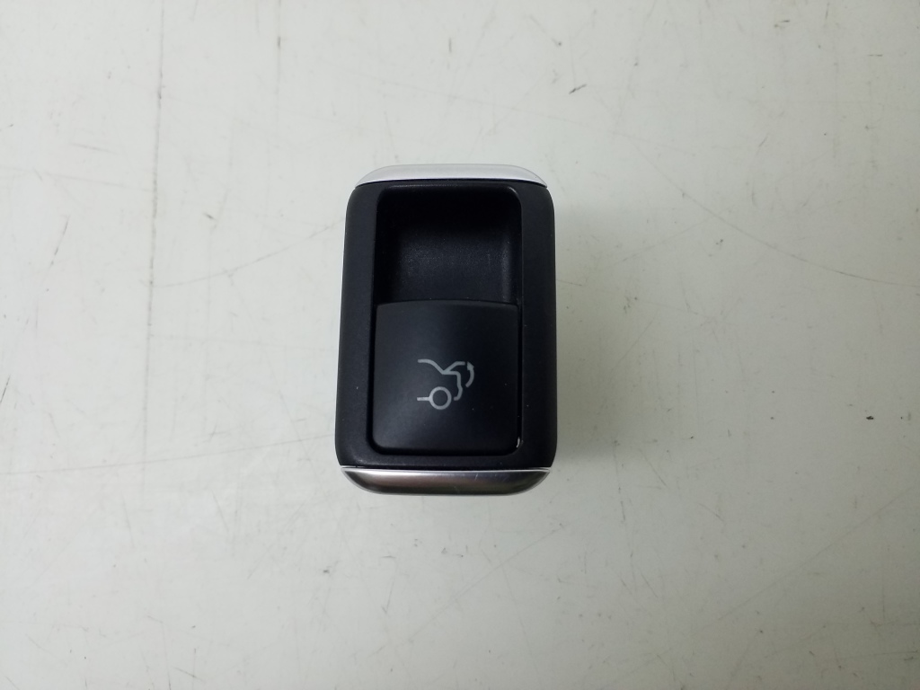 Mercedes Benz E-Class W212 (2009–2015) Trunk opening switch A2079050051 Mercedes Benz E-Class W212 (2009–2015) Trunk opening switch A2079050051