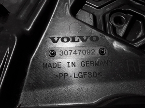 VOLVO XC40 (2017–2026) Front door window regulator 30747092 - 2