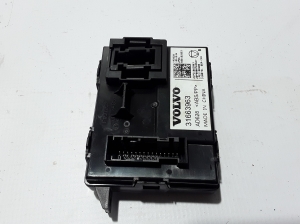 VOLVO XC40 (2017–2026) Vadības bloks 31663963 - 3