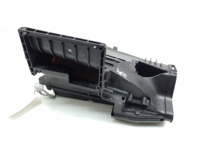 Mercedes Benz C-Class 204 (2007–2014) Luftfiltergehäuse A2710900901 - 4