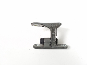 Mercedes Benz CLS-Class 219 (2004–2010) Front door lower hinge A2117200437 - 3