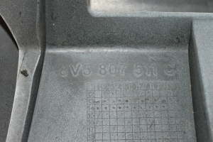 AUDI A3 8V (2012–2020) Tagumine kaitseraud 8V5807511C - 3