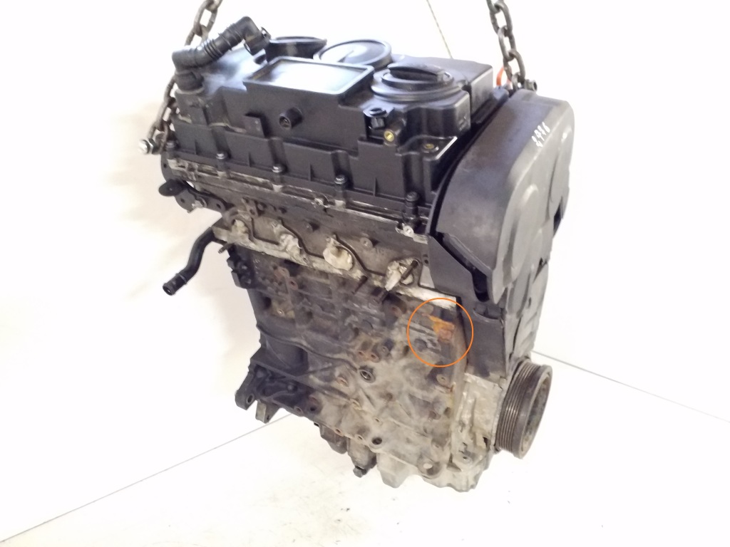 VOLKSWAGEN Passat B6 (2005-2010) Bare Engine BMR082384 25076304