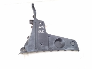  Rear bumper bracket 