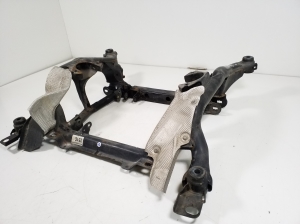 Mercedes Benz R-Class 251 (2006–2017) Front subframe A2513300158 - 2