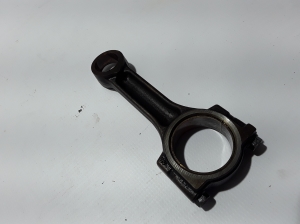  Connecting rod 