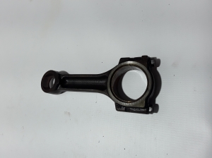   Connecting rod 