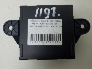 Mercedes Benz E-Class W212 (2009–2015) Rear side door control unit A2129004006 - 2
