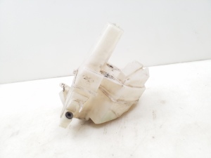 Front washer fluid reservoir - 8659490