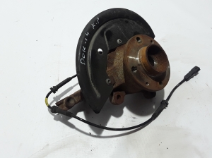   Front wheel hub and its parts  - 400110096R 