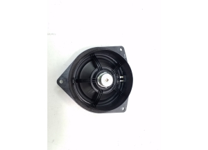  Rear side door speaker 