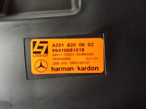Mercedes Benz R-Class 251 (2006–2017) Speaker A2518200602 - 2