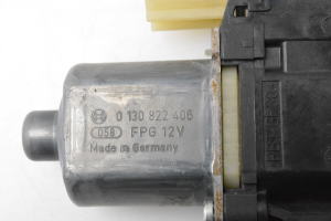 Ford Fiesta VI (2008–2017) Esiukse aknatõstuki mootor 8a6114a389a - 2