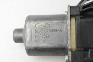 Ford Fiesta VI (2008–2017) Esiukse aknatõstuki mootor 8a6114a389a - 4