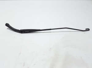   Windshield wiper blade 