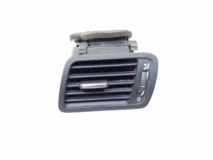 Volkswagen Passat B6 (2005–2010) Dashboard air vent grilles 3C1819701E - 2