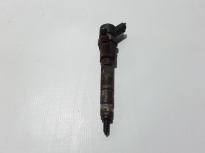  Fuel injector 