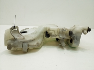 Mercedes Benz CLS-Class 219 (2004–2010) Scheibenwaschbehälter vorne A2118600160 - 4