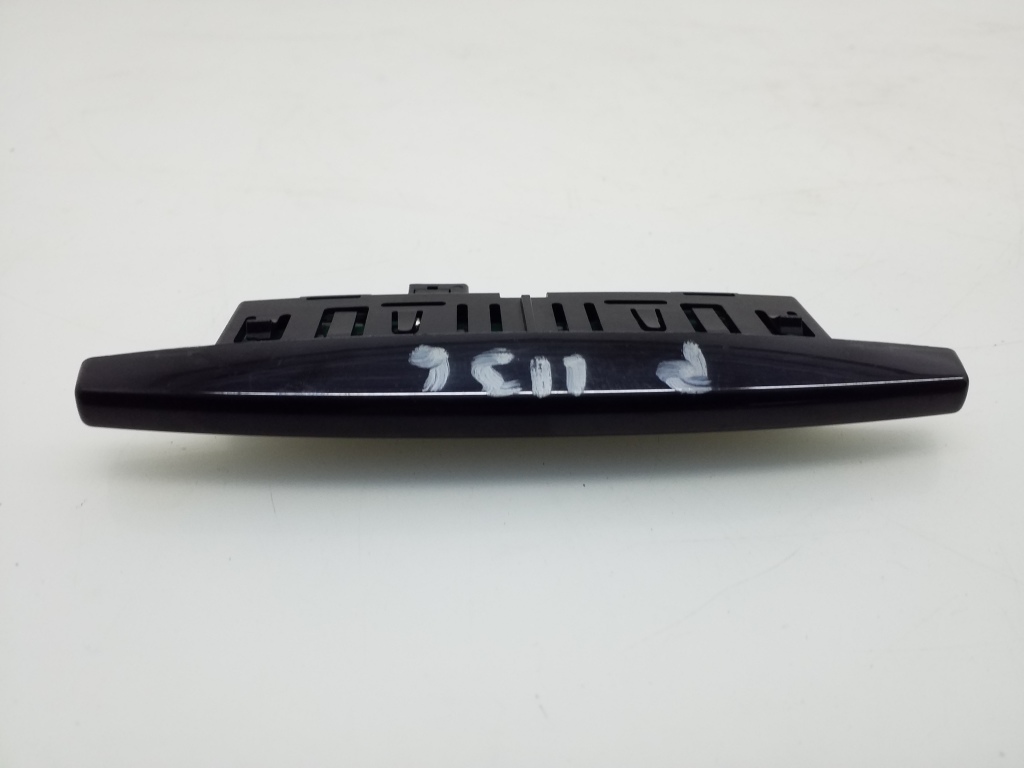Mercedes Benz E-Class W212 (2009–2015) Parkimissüsteemi ekraan A0015424623 Mercedes Benz E-Class W212 (2009–2015) Parkimissüsteemi ekraan A0015424623
