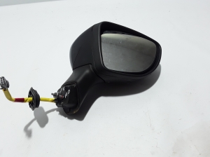   Side mirror and its details 