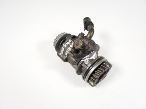 Volkswagen Phaeton (2002–2017) Power steering pump 070145249 - 2