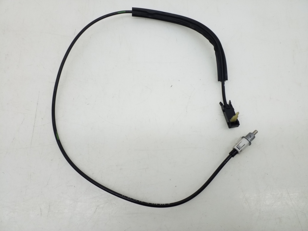 Used Mercedes Benz E-Class Gear shift cable A2072670064