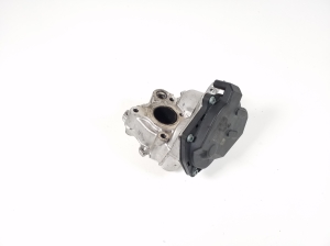  EGR valve 