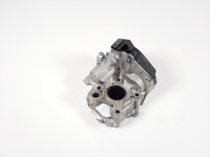  EGR valve 