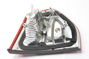 Citroen C4 (2004–2010) Kofferraumdeckel-Rückleuchte und ihre Teile 9653547677 - 4