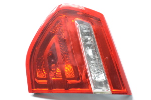 Citroen C4 (2004–2010) Kofferraumdeckel-Rückleuchte und ihre Teile 9653547677 - 5