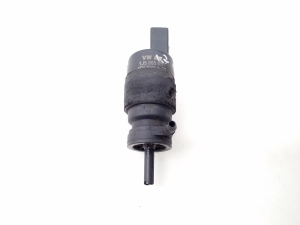 Front windshield washer pump - 1J5955651
