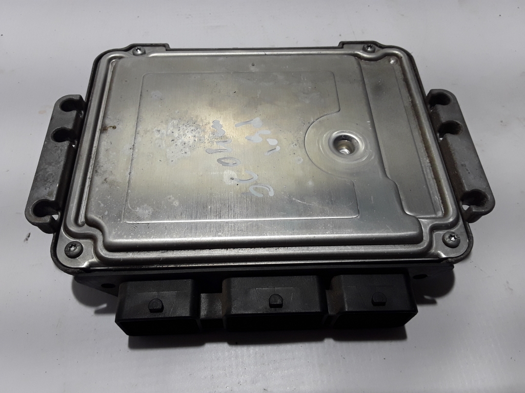 RENAULT Scenic 2 generation (2003-2010) Unitate de control motor 8200391966 22388906