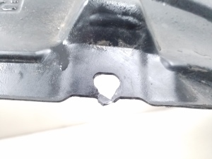 NISSAN Almera Tino V10 (2000–2006) Priekšējais apakšspārns 638424U000 - 2