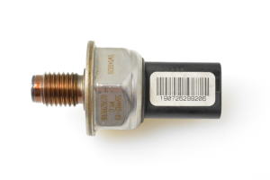 Fuel rail pressure sensor - 5WS40039