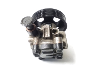 Hyundai Getz (2002–2011) Servopumpe 571101C700 - 2