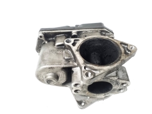  EGR valve 