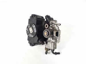 Mercedes Benz C-Class 204 (2007–2014) Kütusepump A6510700601 - 4